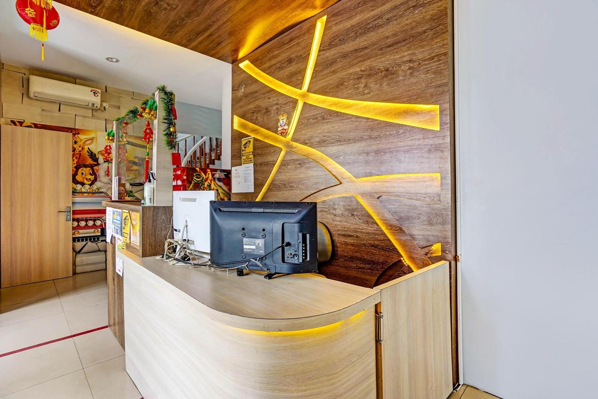 Capital O 90888 Bintang Diponggo Residence Σουραμπάγια Εξωτερικό φωτογραφία